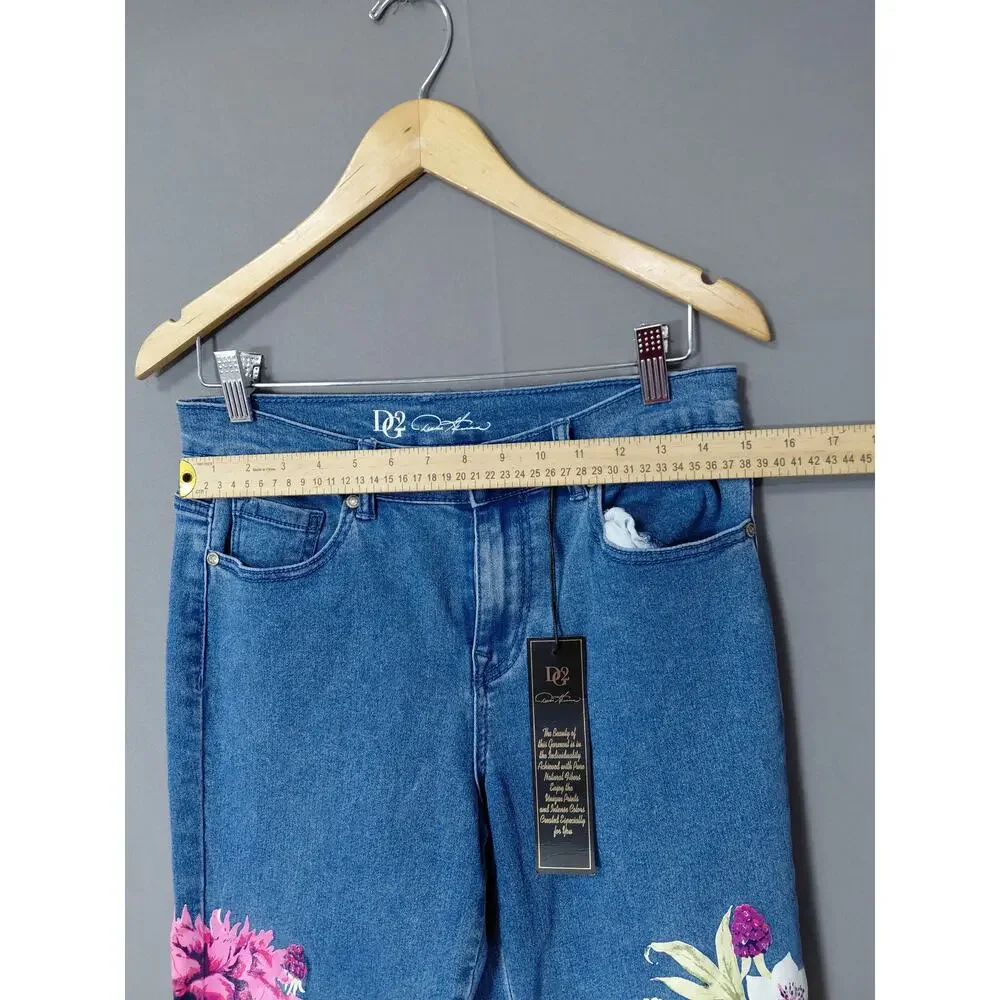 NWT DG2 Diane Gilman Floral Embroidered Skinny Jeans Blue Women Size 8P